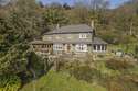 5 Bedrooms House