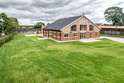 5 Bedrooms House