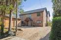 4 Bedrooms Detached House