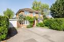 4 Bedrooms House