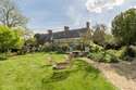 6 Bedrooms House