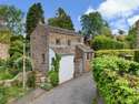 2 Bedrooms Detached House
