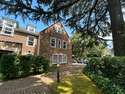 2 Bedrooms Flat