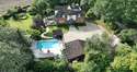 6 Bedrooms Detached House