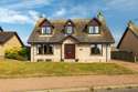 4 Bedrooms Detached House