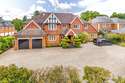 6 Bedrooms House