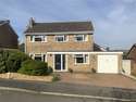 4 Bedrooms House
