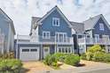 4 Bedrooms Property