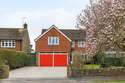 4 Bedrooms Detached House