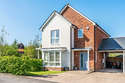 3 Bedrooms Detached House