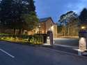 5 Bedrooms Detached House