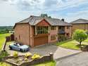 4 Bedrooms Detached House