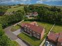 5 Bedrooms Detached House