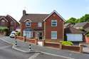 5 Bedrooms Detached House
