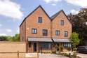 4 Bedrooms House