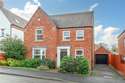 4 Bedrooms House
