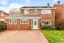 4 Bedrooms Detached House