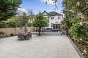 5 Bedrooms Detached House