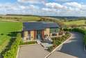 5 Bedrooms House