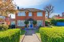 4 Bedrooms Detached House