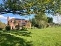 5 Bedrooms House