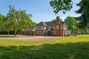 6 Bedrooms Detached House