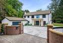 4 Bedrooms Detached House