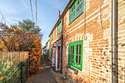 2 Bedrooms Cottage House