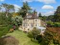 5 Bedrooms Detached House
