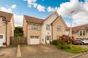 5 Bedrooms Detached House