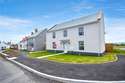 4 Bedrooms House