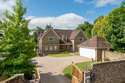5 Bedrooms Detached House