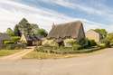 4 Bedrooms Cottage House