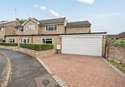4 Bedrooms Detached House