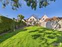 3 Bedrooms House