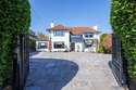 4 Bedrooms Detached House