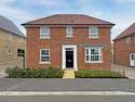 4 Bedrooms Detached House