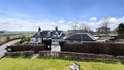 4 Bedrooms House