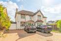 3 Bedrooms Detached House