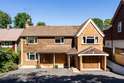 4 Bedrooms House