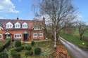 4 Bedrooms Cottage House