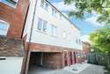2 Bedrooms Maisonette Flat