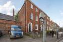 4 Bedrooms House