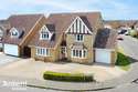 6 Bedrooms Detached House