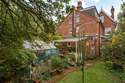 6 Bedrooms House