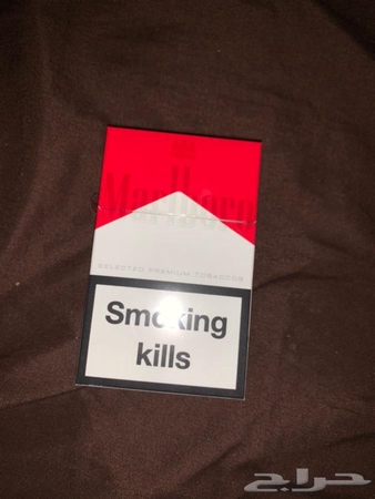 دخان مالبورو احمر قديم سويسري