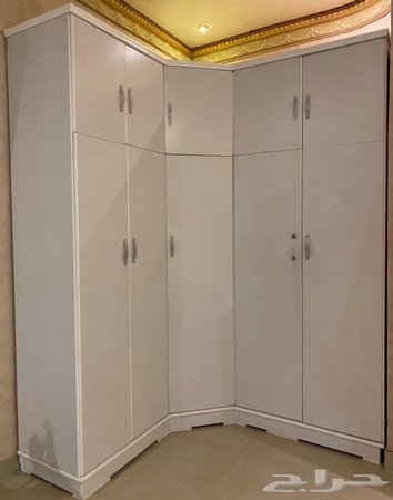 دولاب أبيض زاوية للبيع