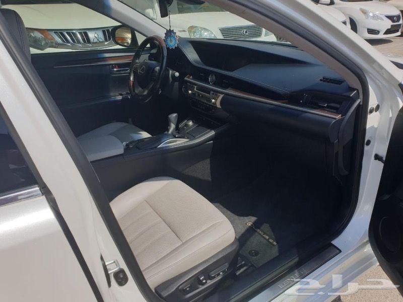 2016 لكزس ES350 فل أوبشن ابيض داخل هيليوس