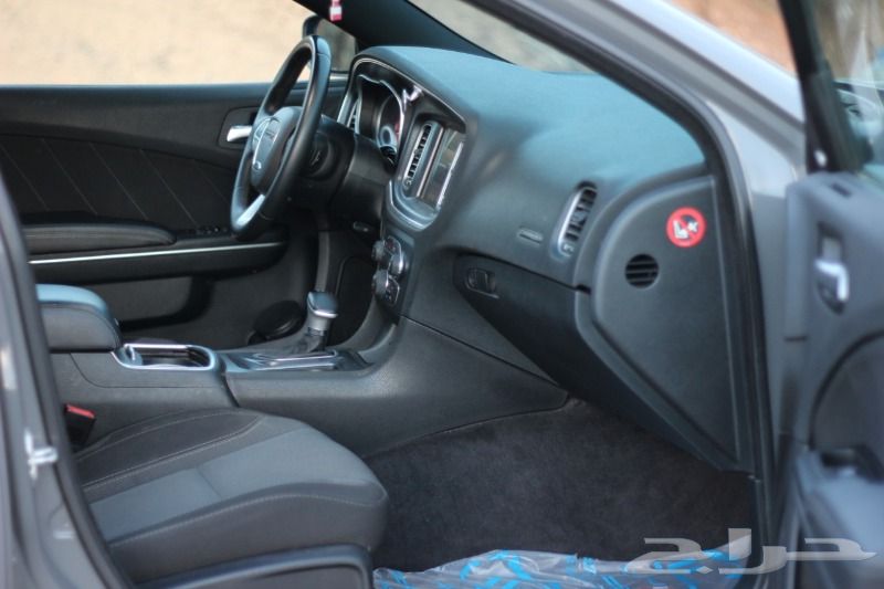 تشارجر SXT 2017 اسمنتي للتنازل