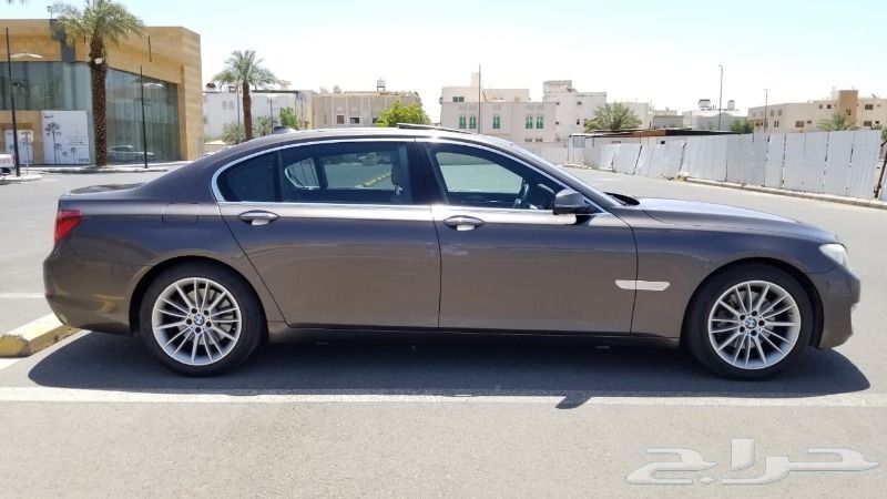 للبيع BMW 730Li 2013 مخزنة